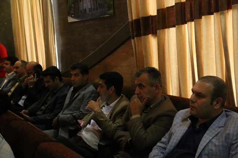 آیین تجلیل از خبرنگاران در سالن همایش شهرداری لاهیجان برگزار شد